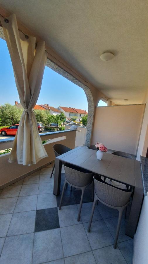 Kabashi Apartment Krk Town Exterior foto